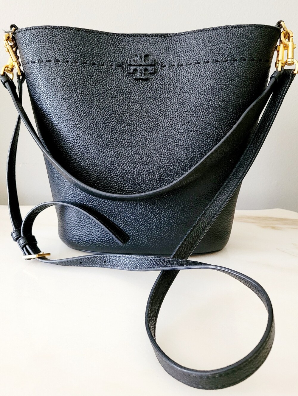 Tory Burch McGraw Black Pebbled Leather Bucket Crossbody/Shoulder Bag